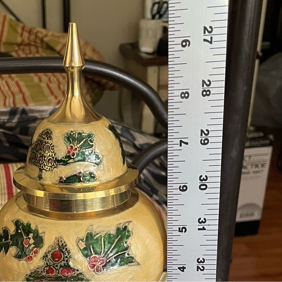 Vintage Brass Ginger Jar with Lid Christmas Tree/Holly Design Decor - Picture 10 of 10